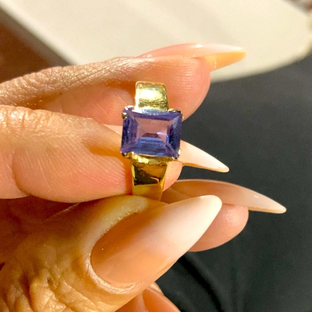 Flourite Color Change Solid Gold Ring 14kt